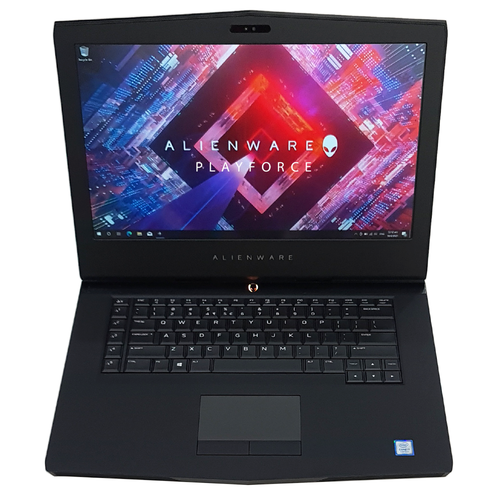 Alienware 15 R3 (i7-7700HQ, RX 570, 16GB, 1TB+128GB SSD, 15-inch)
