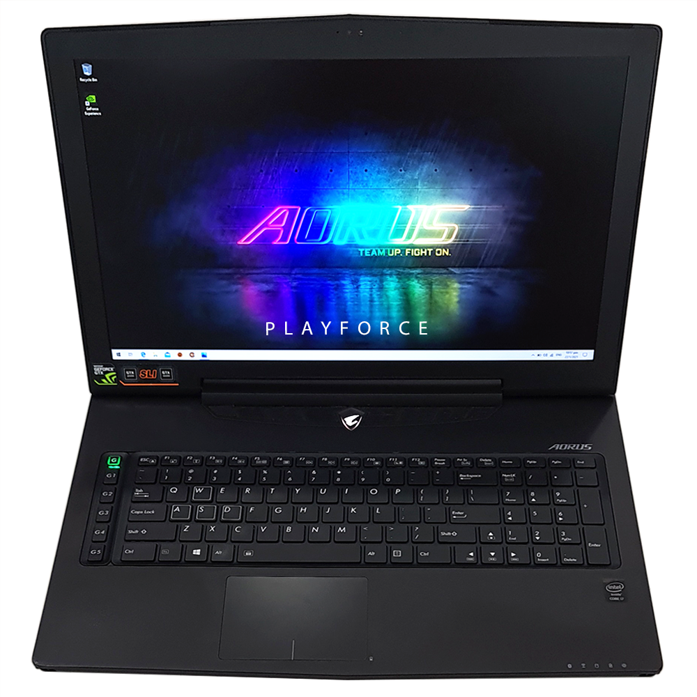 AORUX X7 V2 (i7-4860HQ, GTX 860M SLI, 16GB, 1TB+256GB SSD, 17-inch)